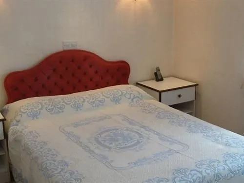 The Avenue Hotel Leeds