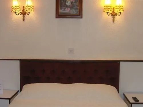 The Avenue Hotel Leeds